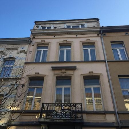 Prestige Flats Coteaux Schaerbeek Exterior foto